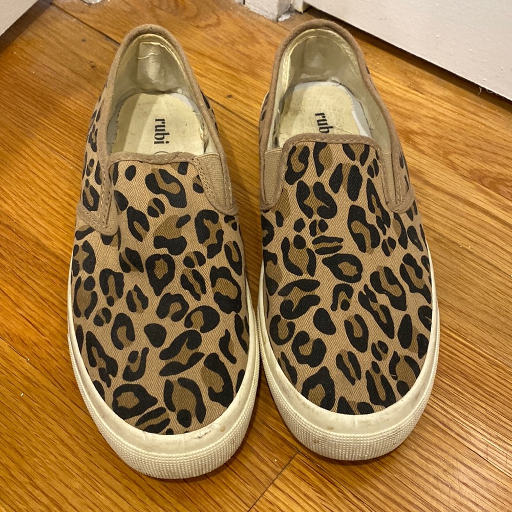 Cheetah print slip on sneakers